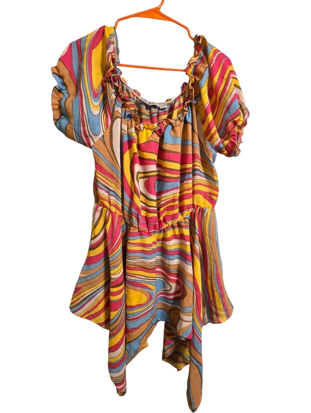Vintage | Y2K Swirl Asymetrical Hem Top